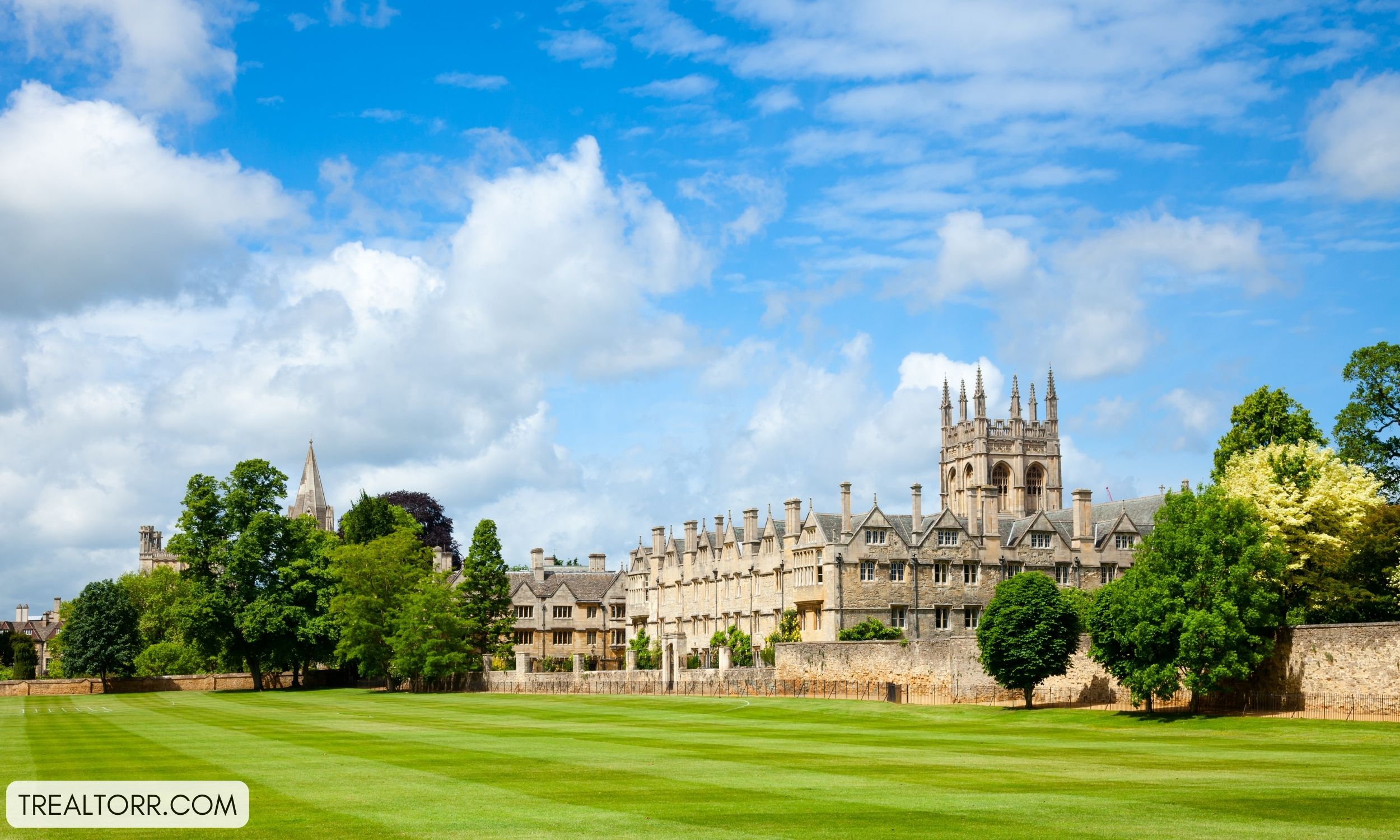 The Benefits Of Investing In Real Estate In A College Town