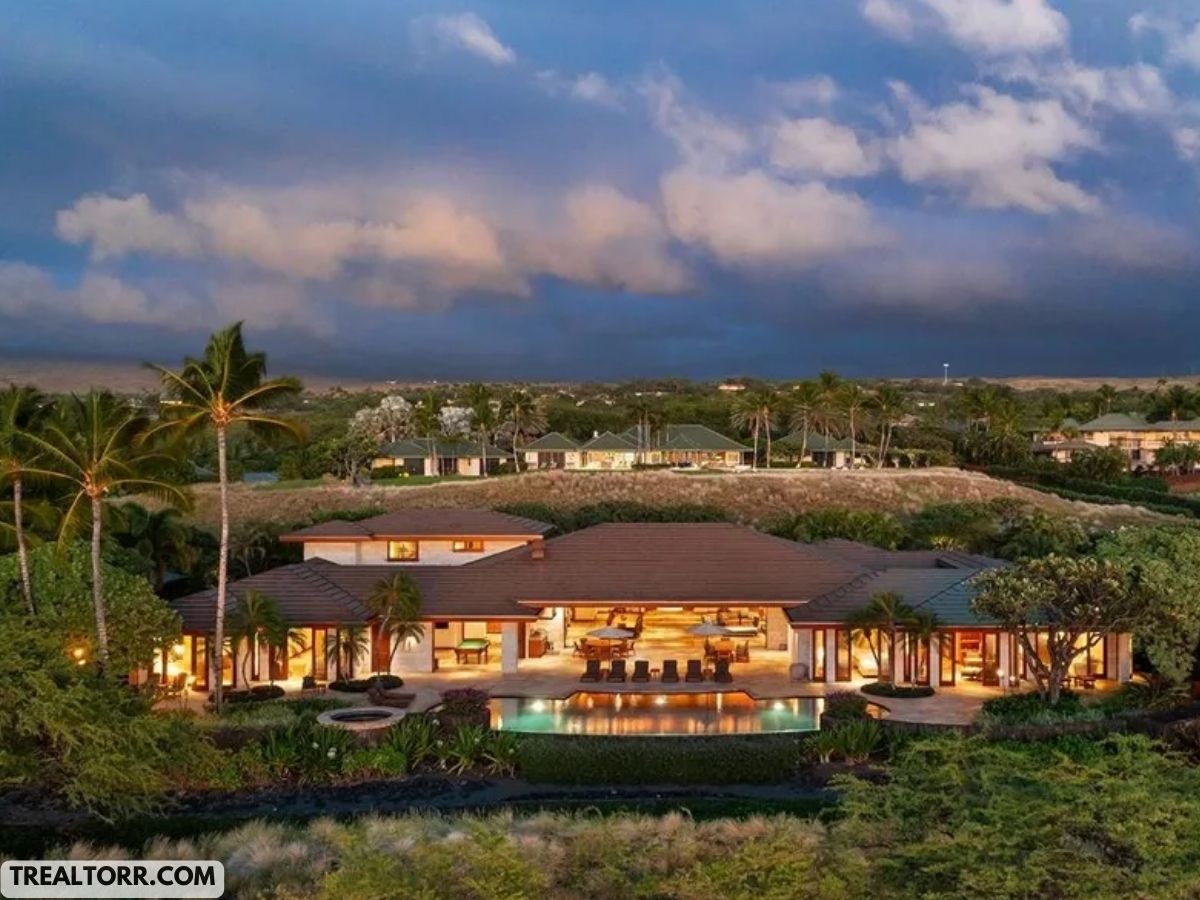luxury house in Hawaii, USA