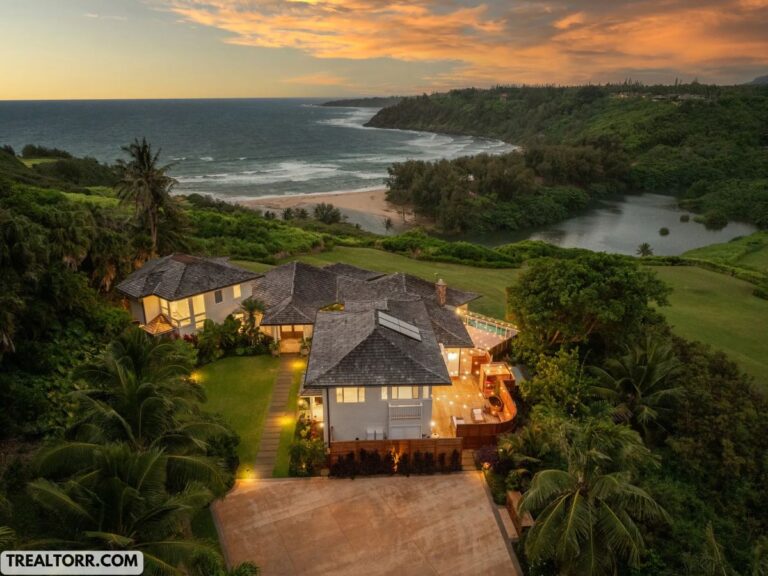 16 Million Reasons This Hawaii Luxury House Will Be Your Dream Home! outdoor