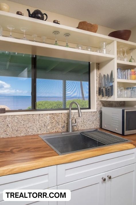 kitchen - facet sink with ocean view
