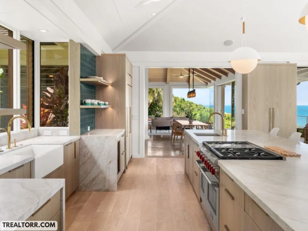 kitchen luxury house in hawaii