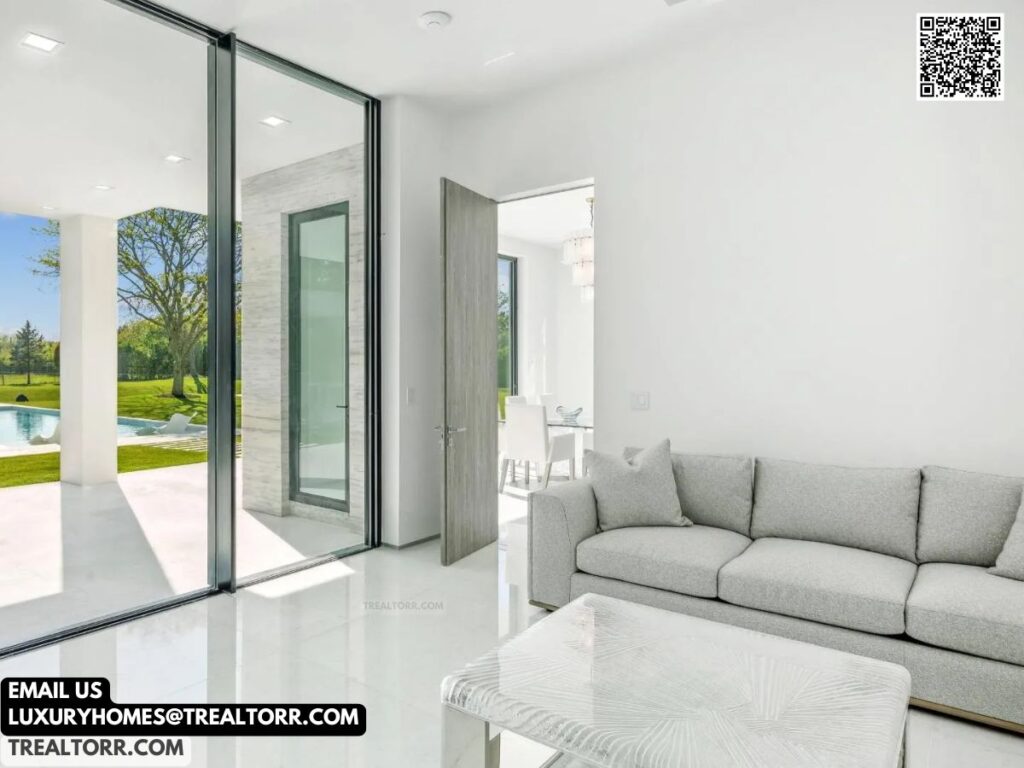 New $25 Million Luxury Home in New York Will Make You Want to Move In Right Now!