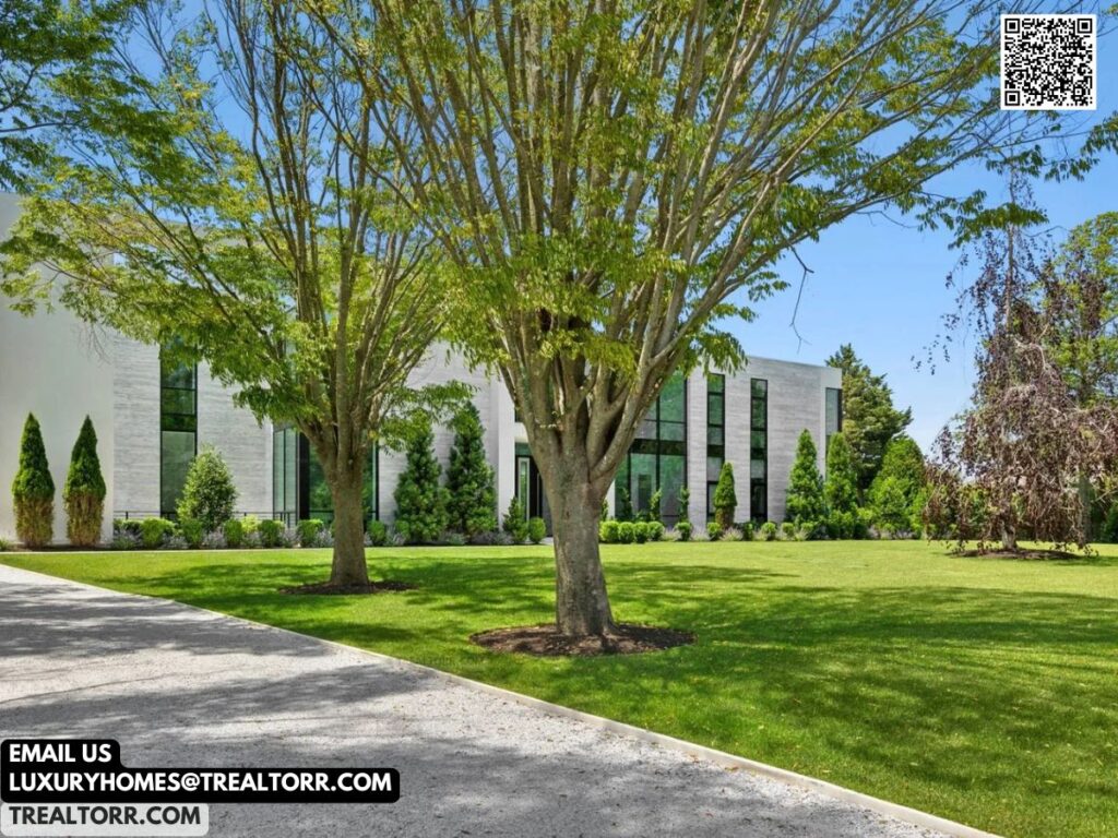 New $25 Million Luxury Home in New York Will Make You Want to Move In Right Now!