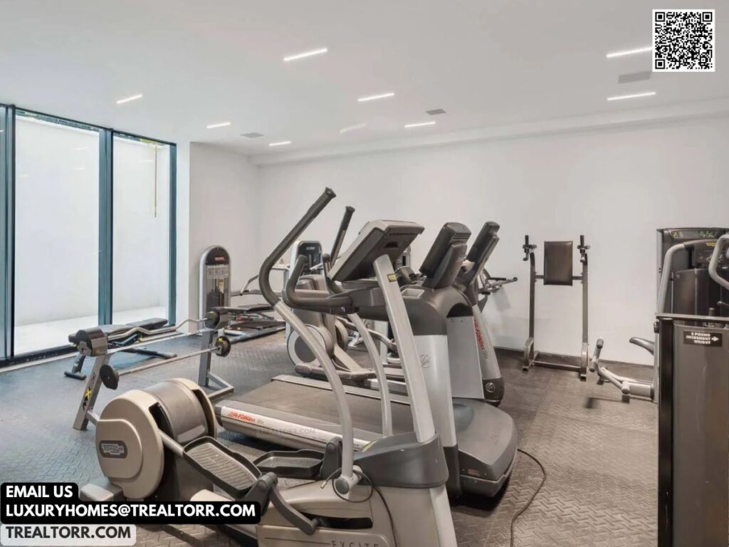 New $25 Million Luxury Home in New York Will Make You Want to Move In Right Now!