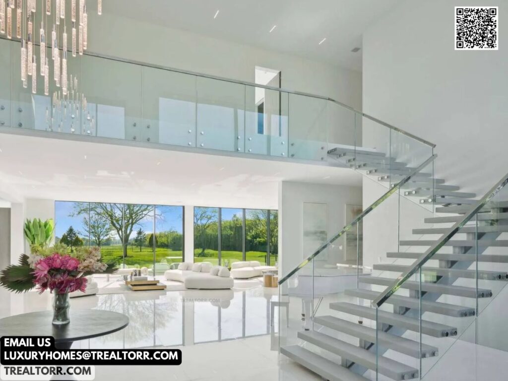 New $25 Million Luxury Home in New York Will Make You Want to Move In Right Now!