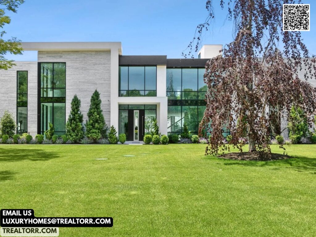 New $25 Million Luxury Home in New York Will Make You Want to Move In Right Now!