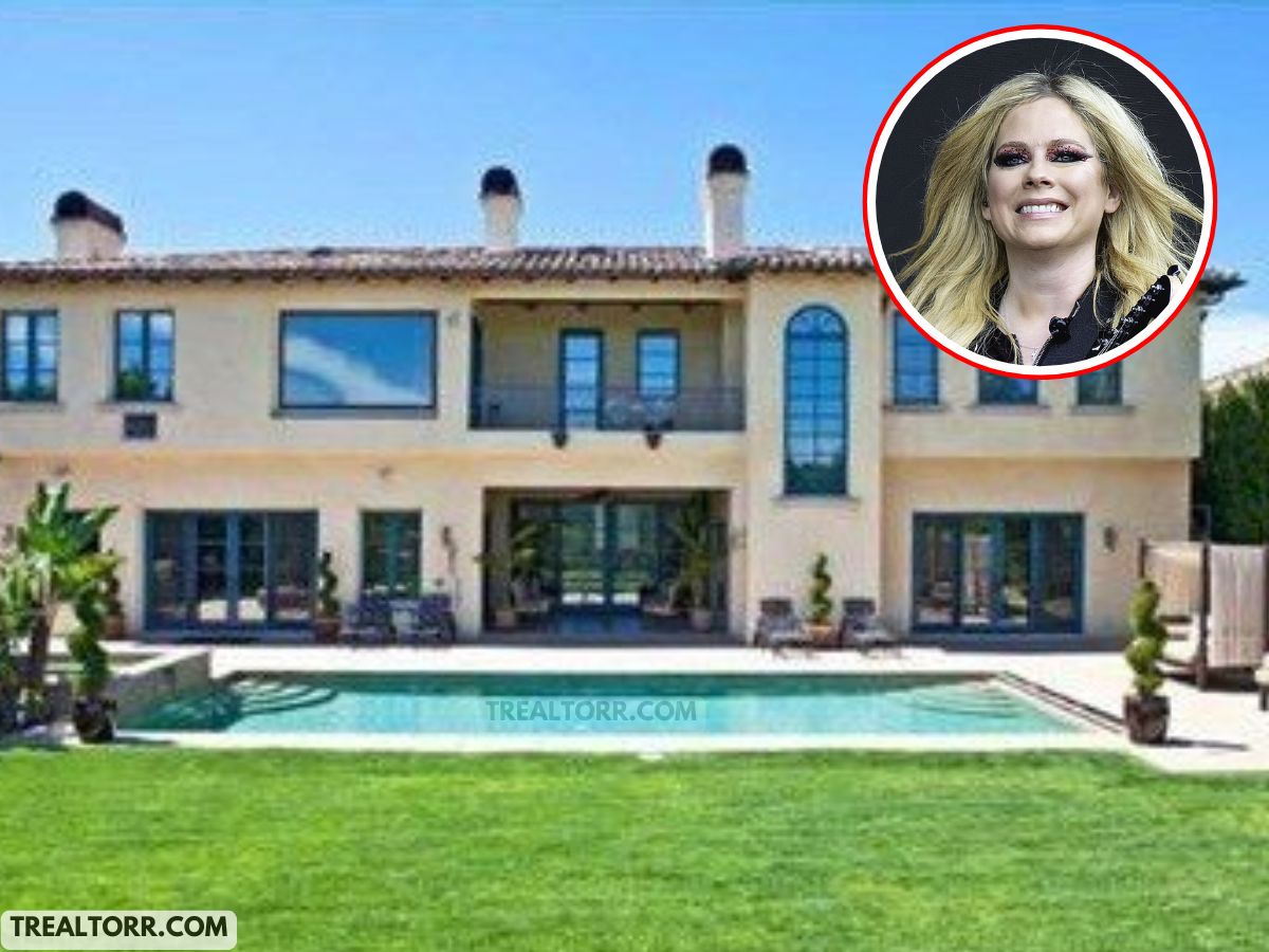 Avril Lavigne Lists Bel Air Home for $9.5M 00010